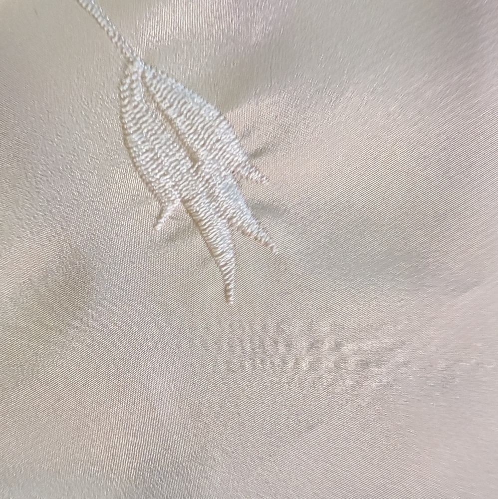 Embroidered Top - Picture 3 of 6